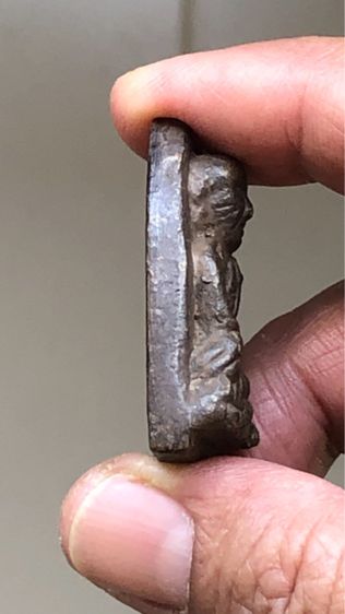 พระหลวงปู่ทวดหลังเตารีด พิมพ์ใหญ่ A วัดช้างให้ ปี 2505 รูปที่ 4