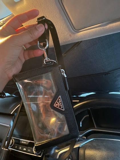 Prada Leather small bag รูปที่ 10