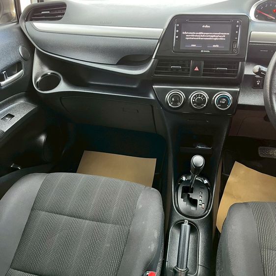 Toyota Sienta 2020 1.5 G Utility-car เบนซิน ไม่ติดแก๊ส เกียร์อัตโนมัติ ขาว รูปที่ 4