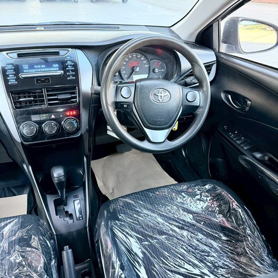 Toyota Yaris ATIV 2020 1.2 Entry Sedan เบนซิน ไม่ติดแก๊ส เกียร์อัตโนมัติ เทา รูปที่ 3