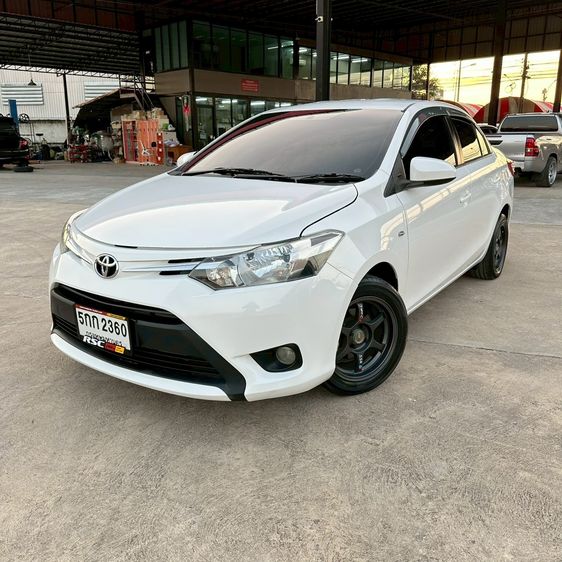 Toyota Vios 2014 1.5 E Sedan เบนซิน ไม่ติดแก๊ส เกียร์อัตโนมัติ ขาว