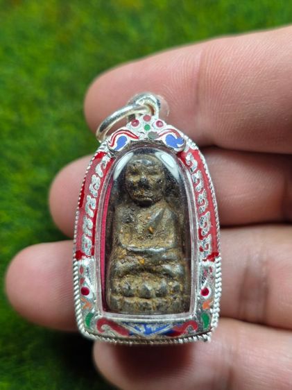 พระหลวงปู่ทวดเนื้อว่านพิมพ์พระรอด