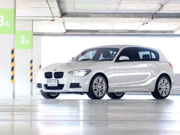 BMW Series 1 2014 116i Sedan เบนซิน ไม่ติดแก๊ส เกียร์อัตโนมัติ ขาว รูปที่ 4