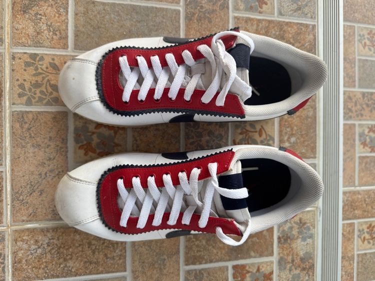 รองเท้าNike