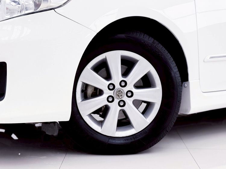 Toyota Altis 2013 1.8 E Sedan เบนซิน ไม่ติดแก๊ส เกียร์อัตโนมัติ ขาว รูปที่ 4