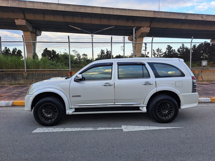 Isuzu MU-7 2012 3.0 Choiz Utility-car ดีเซล ไม่ติดแก๊ส เกียร์อัตโนมัติ ขาว รูปที่ 3