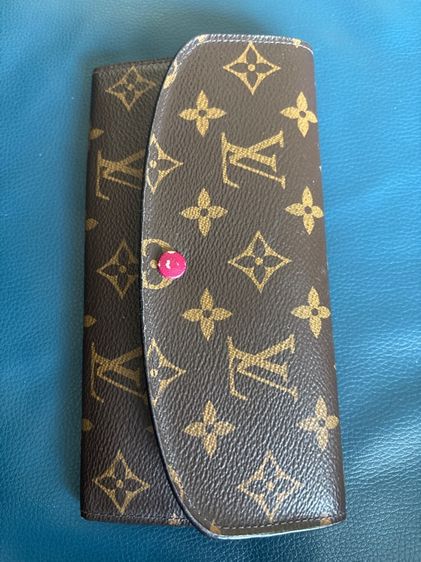 กรเป๋าตังค์ Louis Vitton 