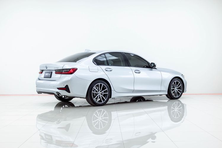 BMW Series 3 2020 320d Sedan ดีเซล ไม่ติดแก๊ส เกียร์อัตโนมัติ เทา รูปที่ 4