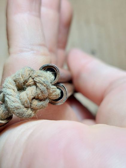 เครื่องรางตะกรุดชุด 16 ดอกหลวงพ่อจงวัดหน้าต่างนอกอยุธยามีจารอักขระ รูปที่ 5