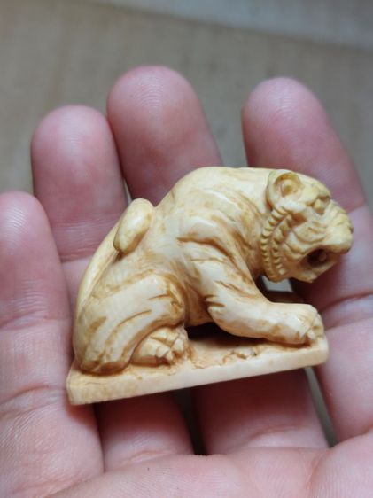 เครื่องรางสอาจารย์เฮงไพรวัลย์ตัวใหญ่จ้า รูปที่ 6