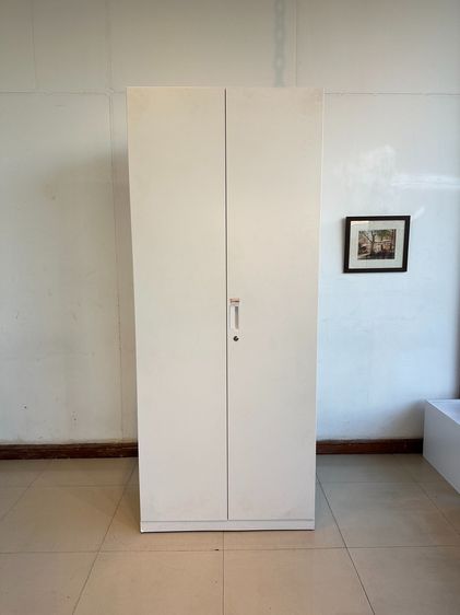 ตู้เหล็ก 2 บานเปิด แบรนด์ KOKUYO สีขาว 