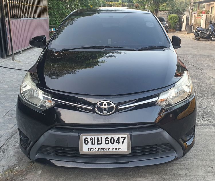 รถ Toyota Vios 1.5 J สี ดำ