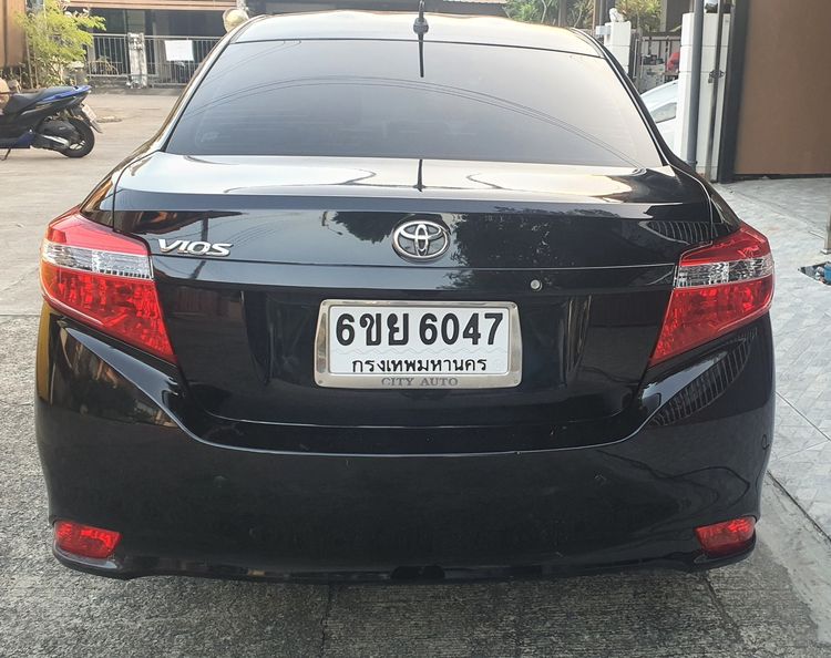 Toyota Vios 2017 1.5 J Sedan เบนซิน ไม่ติดแก๊ส เกียร์อัตโนมัติ ดำ รูปที่ 4