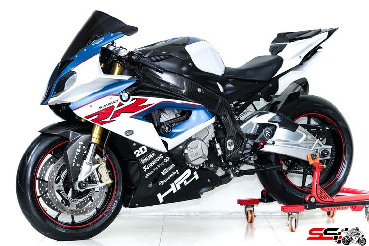 BMW S1000RR สีไตร ปี2018 ท่อฟูล AKRAPOVIC HP ไทเทเนี่ยม และของแต่งอื่นๆอีกเพียบ Carbonแท้ทั้งคัน รูปที่ 3