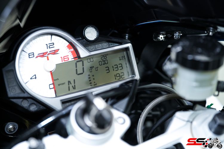 BMW S1000RR สีไตร ปี2018 ท่อฟูล AKRAPOVIC HP ไทเทเนี่ยม และของแต่งอื่นๆอีกเพียบ Carbonแท้ทั้งคัน รูปที่ 7