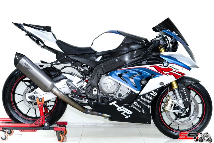 BMW S1000RR สีไตร ปี2018 ท่อฟูล AKRAPOVIC HP ไทเทเนี่ยม และของแต่งอื่นๆอีกเพียบ Carbonแท้ทั้งคัน รูปที่ 15