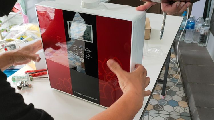 เครื่องกรองน้ำอัลคาไลน์ KYK Alkaline Water Ionizer (รุ่น 30000) รูปที่ 3