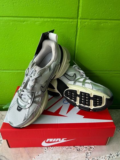 Nike V2K Run for Women รูปที่ 2
