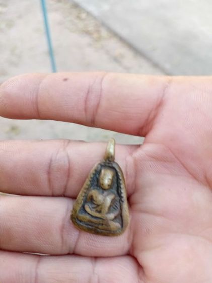 เหรียญจอบใหญ่หลวงพ่อเงิน วัดบางคลาน จ.พิจิตร รูปที่ 2