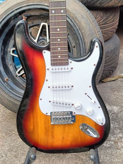 กีตาร์ไฟฟ้าถูกๆ รูปที่ 5