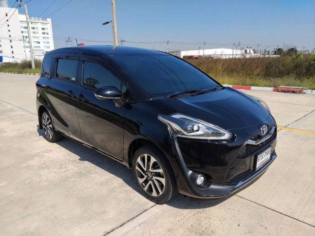 Toyota Sienta 2020 1.5 V Utility-car เบนซิน เกียร์อัตโนมัติ ดำ รูปที่ 2