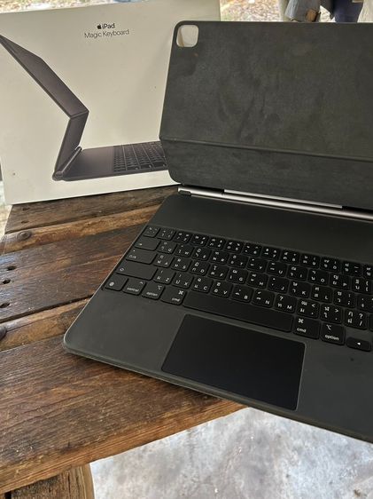 Magic KeyBoard iPad Air 13-inch