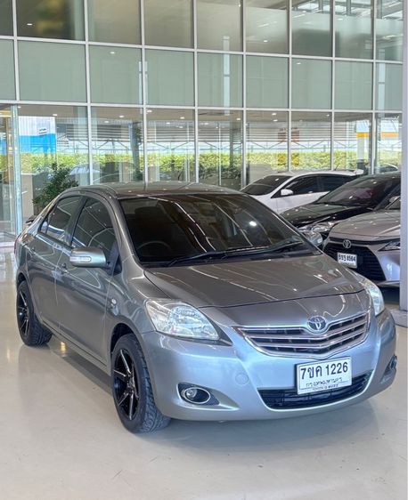 รถ Toyota Vios 1.5 E สี เทา