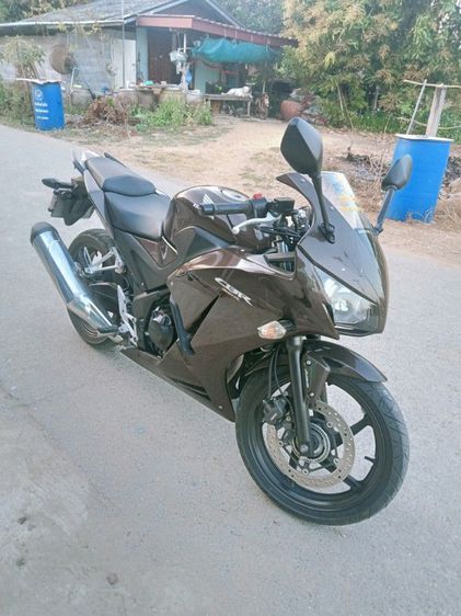 มอเตอร์ไซค์ honda CBR 300 r รูปที่ 7