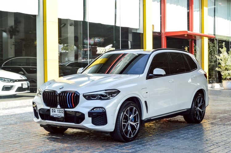 รถ BMW X5 3.0 xDrive45e M Sport 4WD สี ขาว