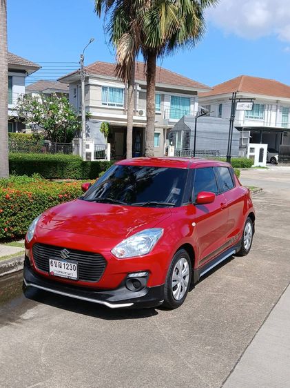 รถ Suzuki Swift 1.2 GL สี แดง