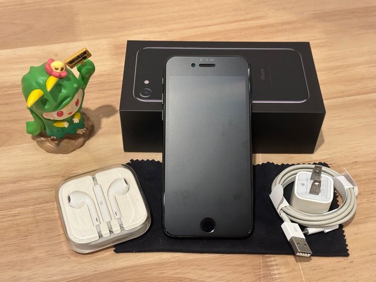 iPhone 7 สี Piano Jet Black 256 gb เครื่องศูนย์ไทย