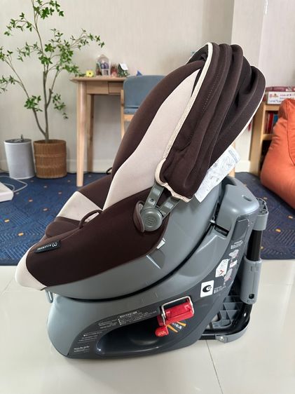 Car seat Ailebebe Kurutto Premium เบาะสีน้ำตาล ตัวเก้าอี้สีเทา รูปที่ 4