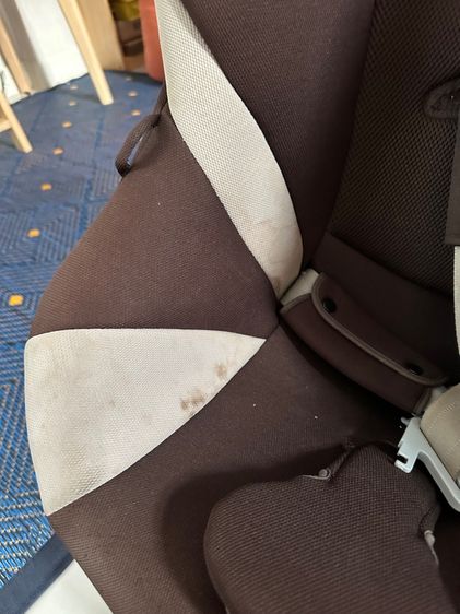 Car seat Ailebebe Kurutto Premium เบาะสีน้ำตาล ตัวเก้าอี้สีเทา รูปที่ 6