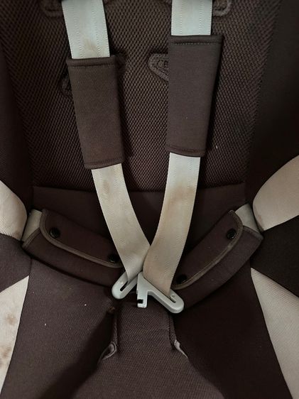 Car seat Ailebebe Kurutto Premium เบาะสีน้ำตาล ตัวเก้าอี้สีเทา รูปที่ 7