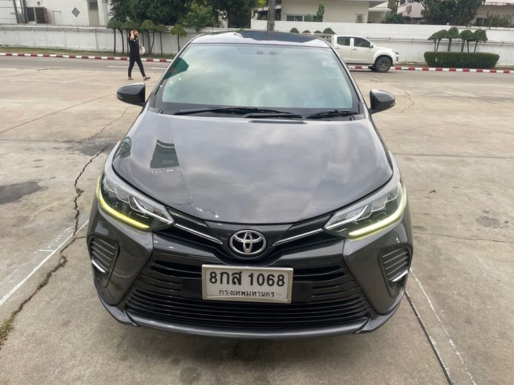 รถ Toyota Yaris ATIV 1.2 Sport สี เทา