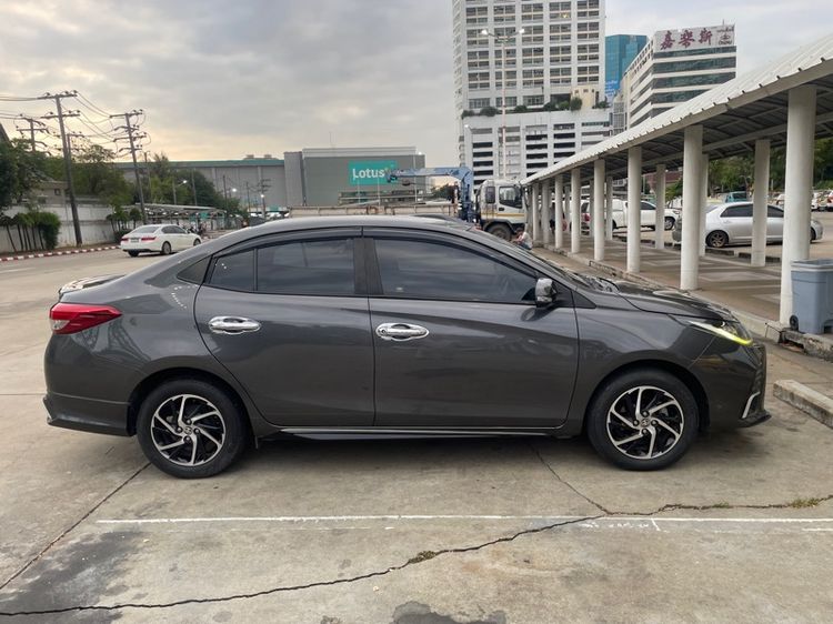 Toyota Yaris ATIV 2022 1.2 Sport Sedan เบนซิน ไม่ติดแก๊ส เกียร์อัตโนมัติ เทา รูปที่ 4