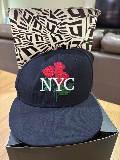 หมวกและหมวกแก๊ป ขายหมวก New Era สภาพเหมือนใหม่
