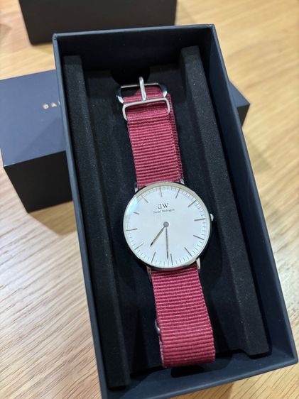 ขายนาฬิกาข้อมือ Daniel Wellington ผู้หญิง