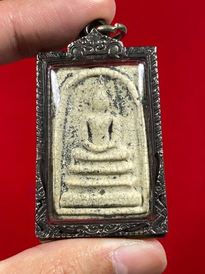 🔺พระสมเด็จวัดระฆัง พิมพ์ใหญ่ องค์สภาพสวยสมบูรณ์ ไม่มีหักซ่อม  พร้อมเลี่ยม