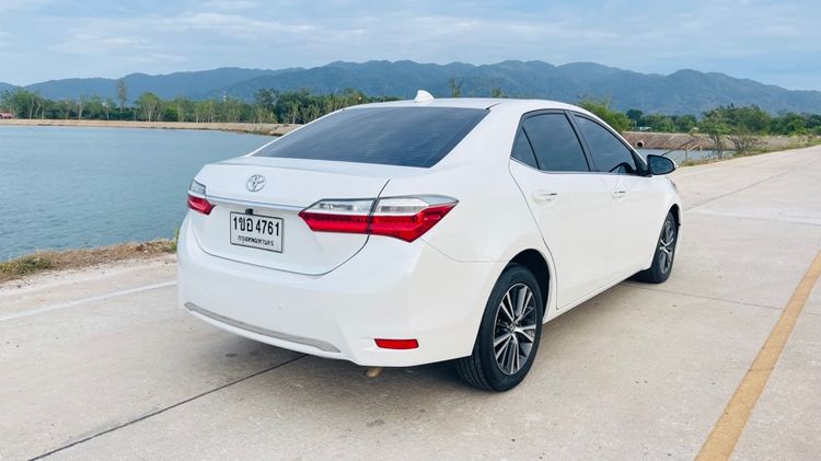 Toyota Altis 2016 1.8 E Sedan เบนซิน เกียร์อัตโนมัติ ขาว รูปที่ 3