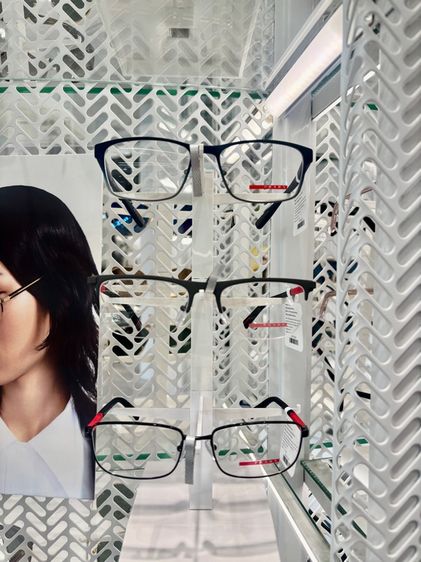 Prada eyeglasses รูปที่ 7