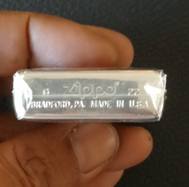 ZIPPO MADE IN U.S.A ของใหม่พร้อมใบรับประกันตลอดอายุการใช้งานจากร้านตัวแทนจำหน่าย รูปที่ 4