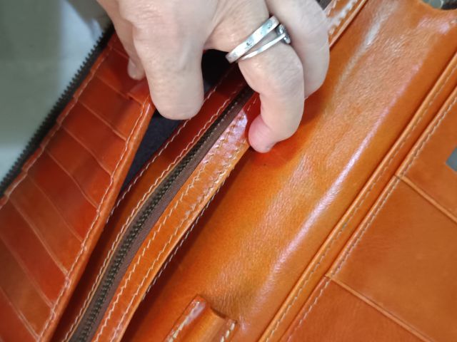 กระเป๋าสตางค์หนังแท้แบรนด์มือสองชาแนล รูปที่ 16