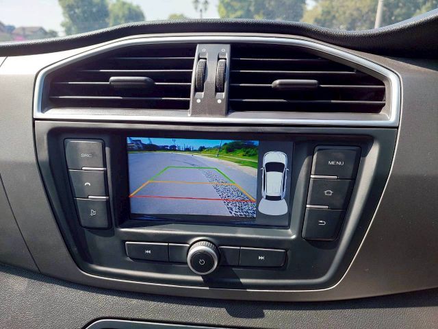 MG GS 2017 1.5 TX Utility-car เบนซิน ไม่ติดแก๊ส เกียร์อัตโนมัติ ขาว รูปที่ 3