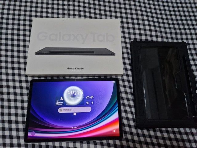 128 GB Samsung Tab S9 WIFI ศูนย์ไทย ประกันเหลือ สภาพมือ1