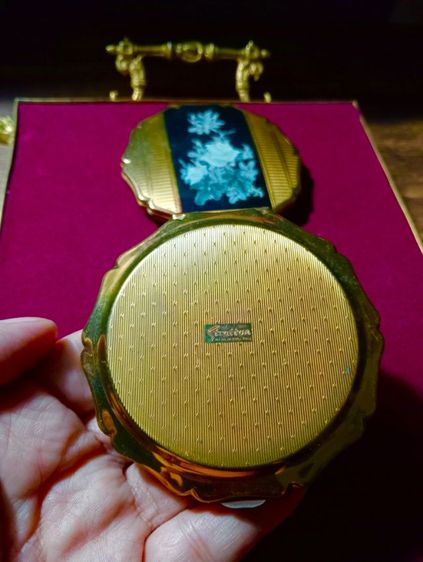 เก่าโบราณงานอังกฤษ..ตลับแป้งเนื้อทองเหลืองเดิมสภาพเยี่ยม รูปที่ 12