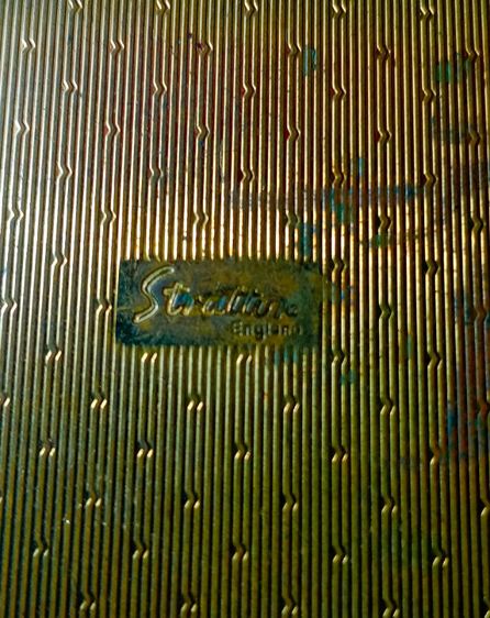 เก่าโบราณงานอังกฤษ..ตลับแป้งเนื้อทองเหลืองเดิมสภาพเยี่ยม รูปที่ 4