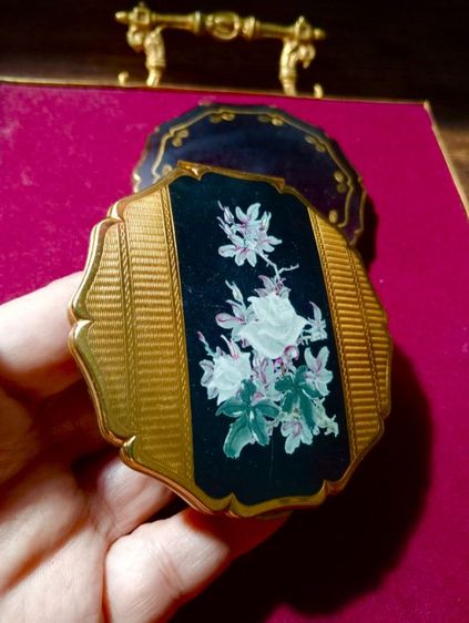 เก่าโบราณงานอังกฤษ..ตลับแป้งเนื้อทองเหลืองเดิมสภาพเยี่ยม รูปที่ 14