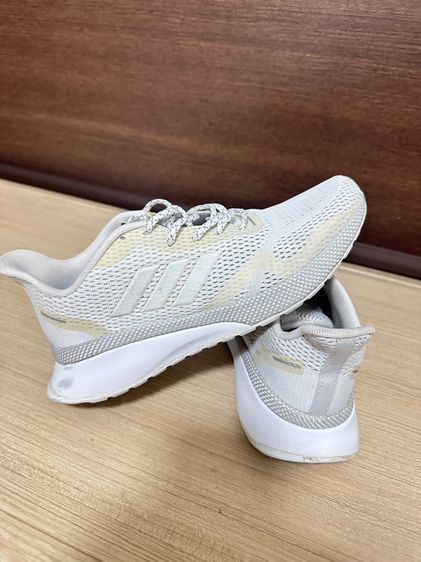 รองเท้ามือสองเจ้าของขายเอง