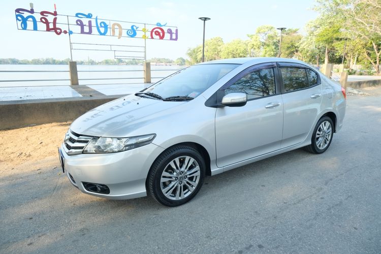 Honda City 2012 1.5 Sv i-VTEC Sedan เบนซิน ไม่ติดแก๊ส เกียร์อัตโนมัติ บรอนซ์เงิน รูปที่ 3